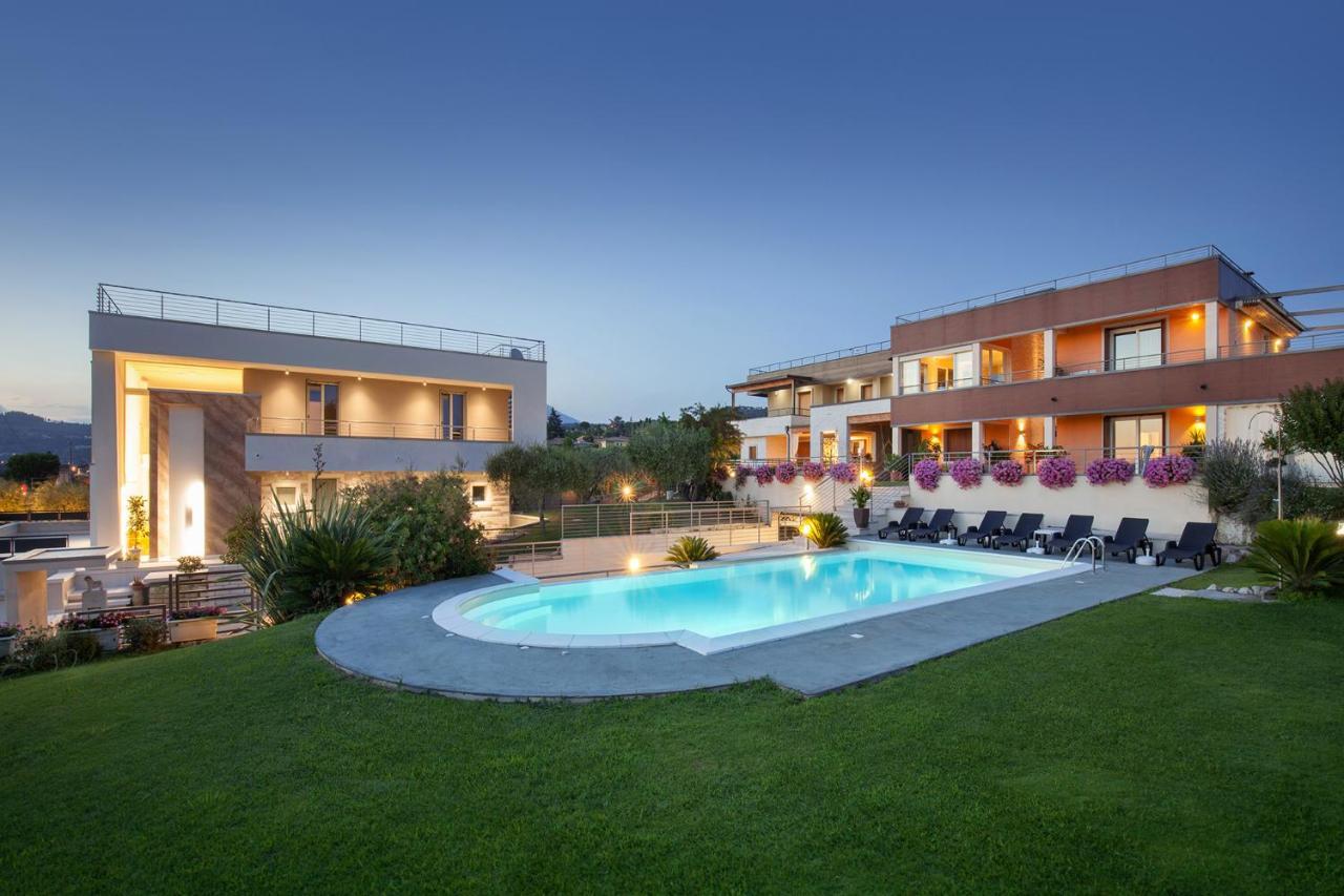 Villa Aurora-Holiday Home Apt3 Bardolino Kültér fotó