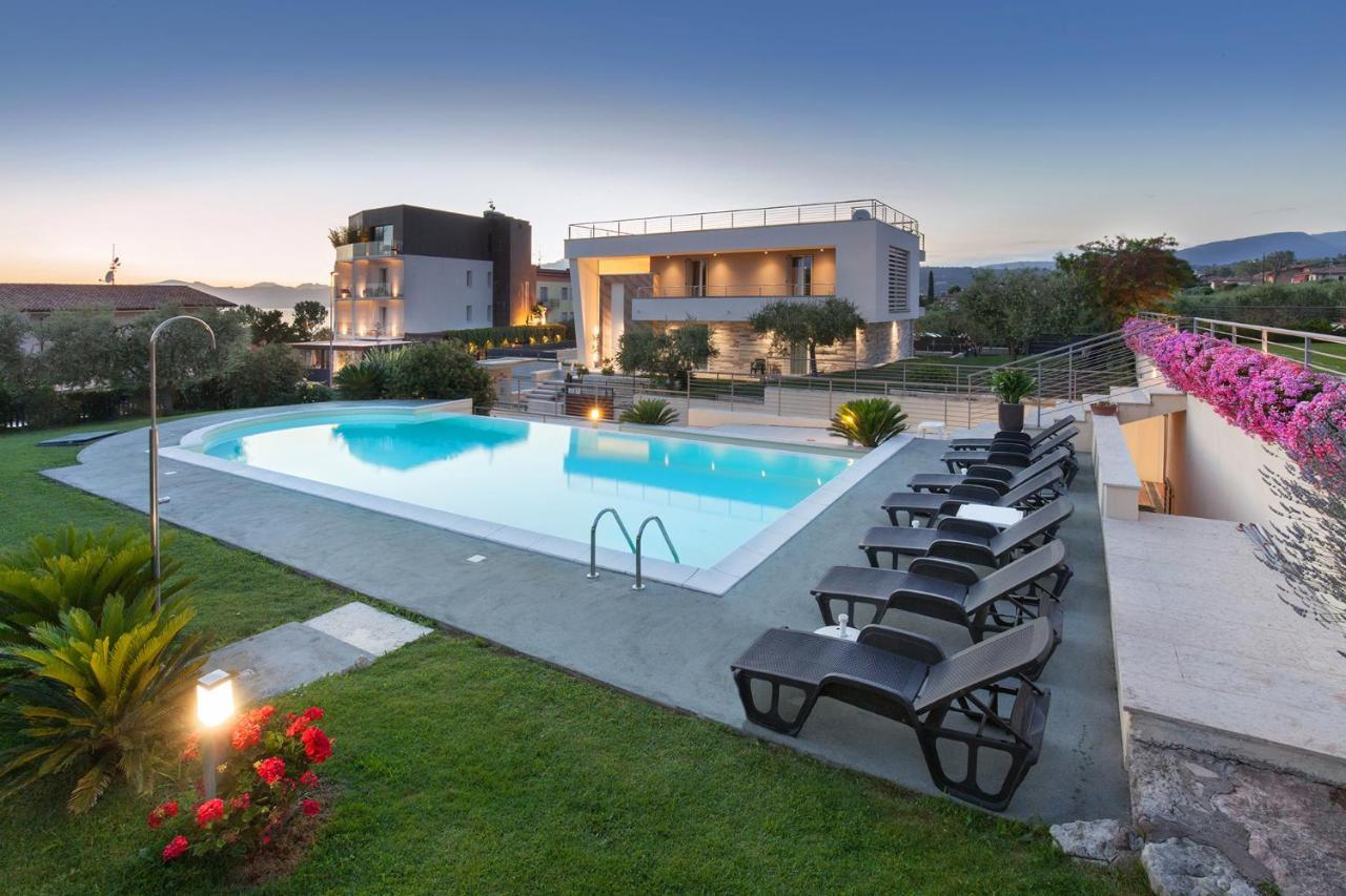 Villa Aurora-Holiday Home Apt3 Bardolino Kültér fotó