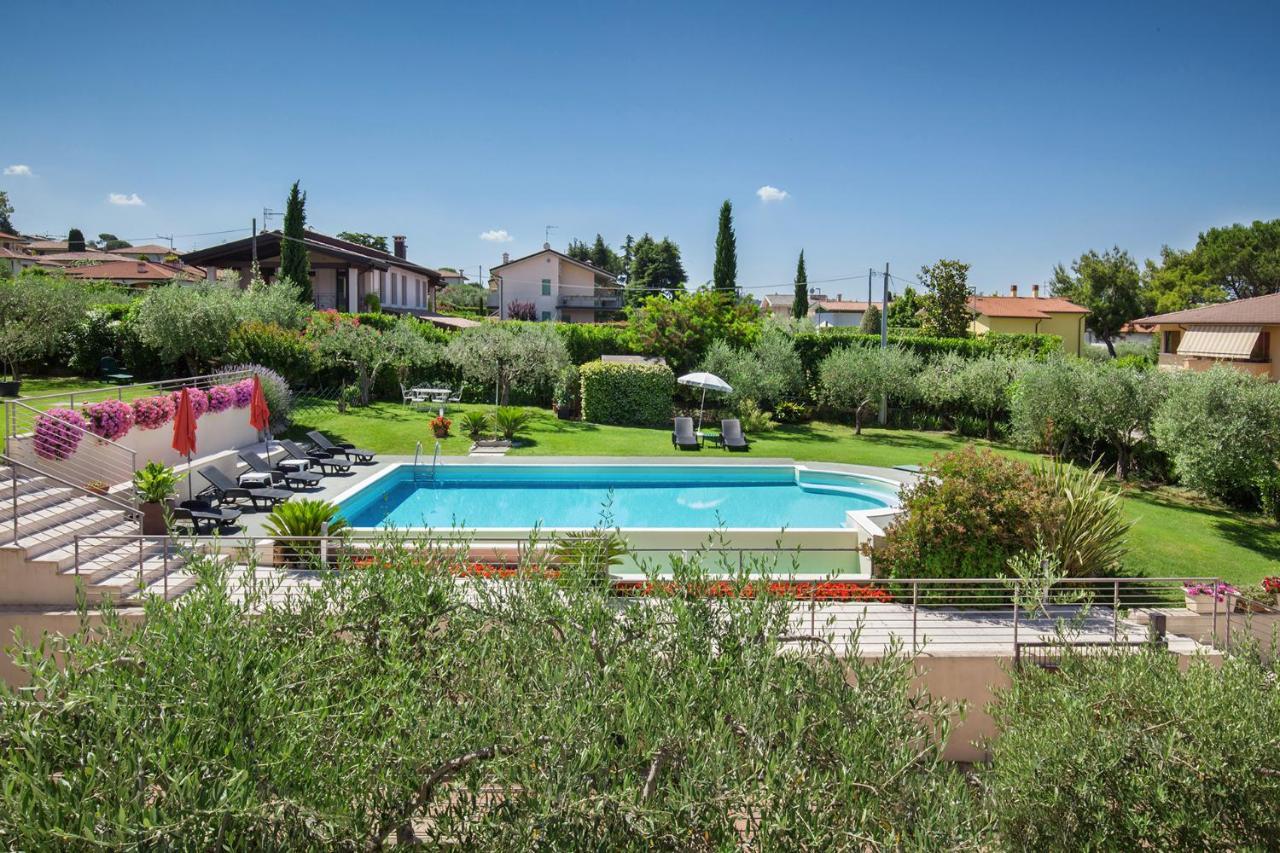 Villa Aurora-Holiday Home Apt3 Bardolino Kültér fotó