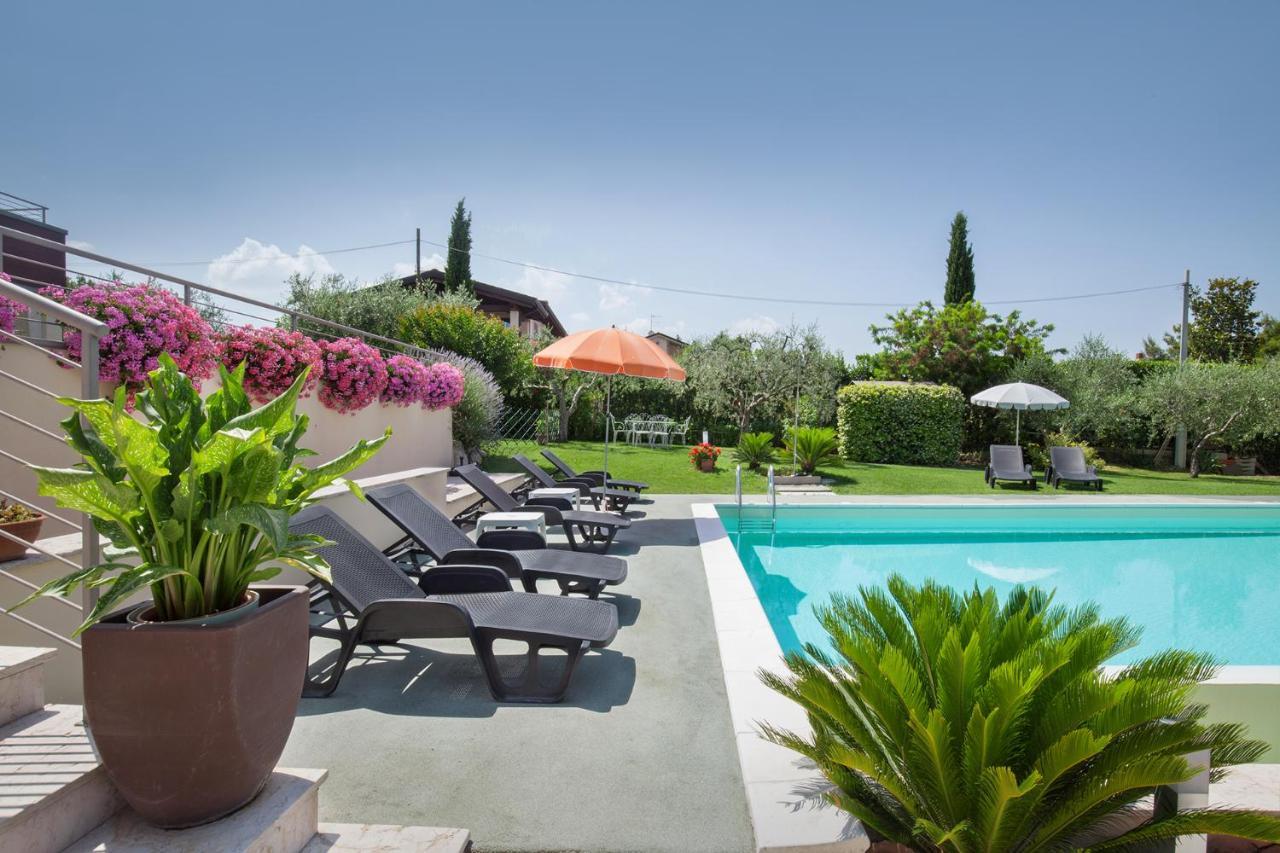 Villa Aurora-Holiday Home Apt3 Bardolino Kültér fotó